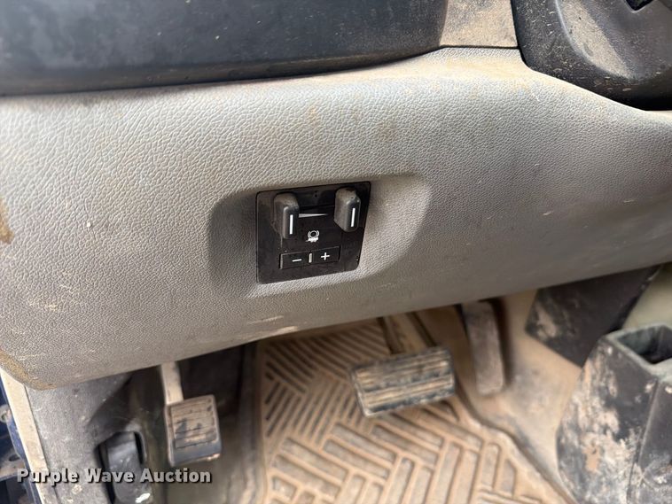 image for item DY3453 2012 Chevrolet Silverado 3500HD Ext. Cab utility bed pickup truck