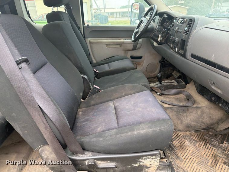 image for item DY3453 2012 Chevrolet Silverado 3500HD Ext. Cab utility bed pickup truck