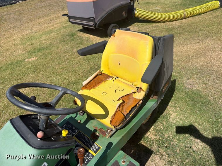 image for item DY3461 John Deere 2653 lawn mower
