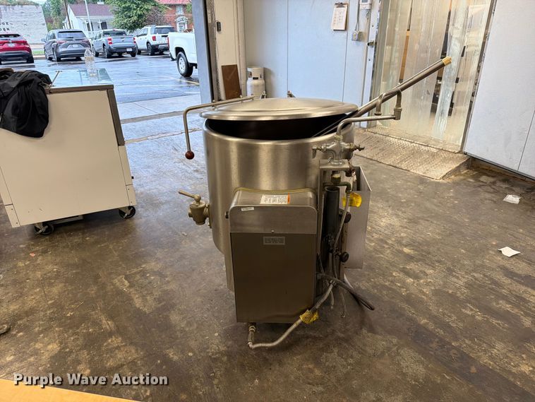 image for item DZ4907 1996 Vulcan GL40E Steam kettle