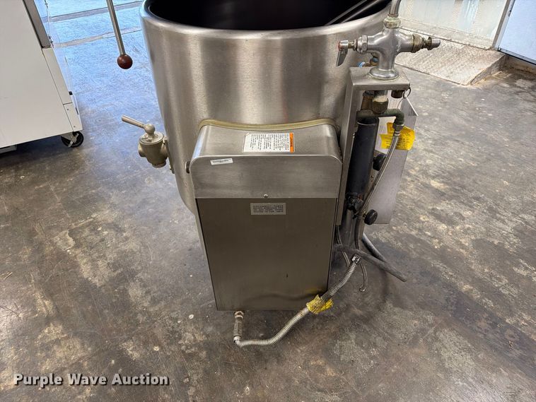 image for item DZ4907 1996 Vulcan GL40E Steam kettle