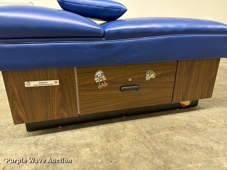 image for item DZ4910 WMC medical bed
