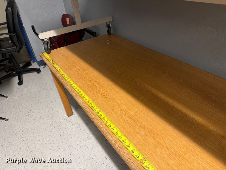 image for item DZ4917 Tables