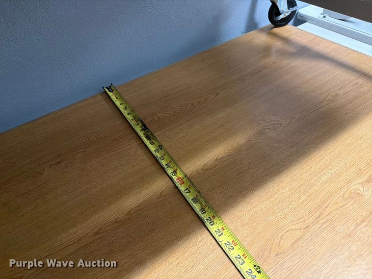 image for item DZ4917 Tables