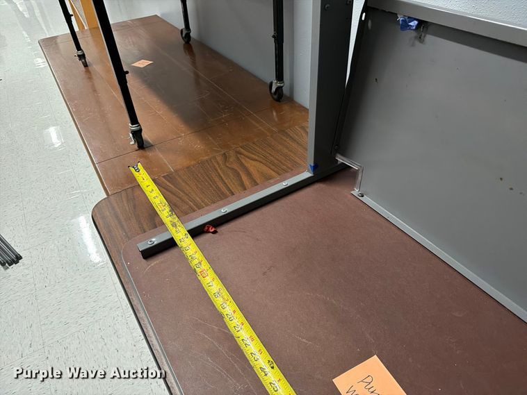 image for item DZ4917 Tables
