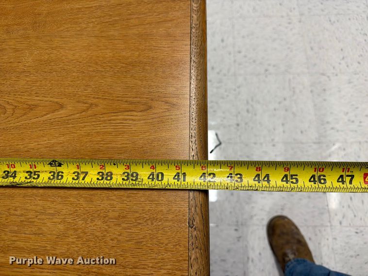 image for item DZ4917 Tables