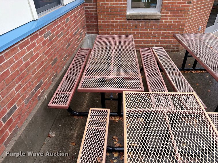 image for item DZ4919 Picnic tables and benches