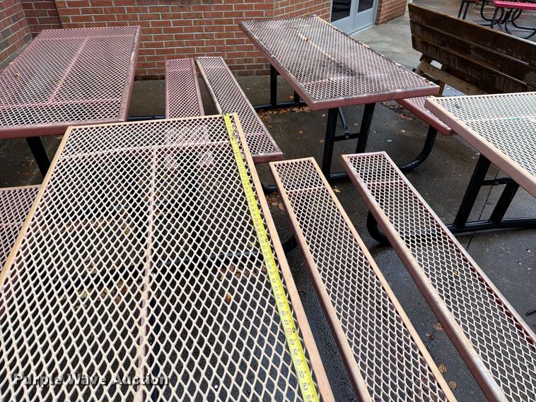 image for item DZ4919 Picnic tables and benches