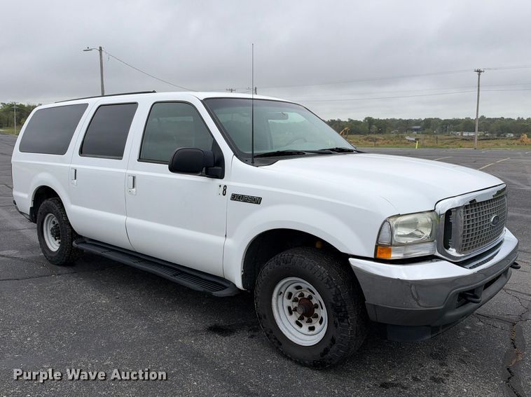 image for item EC4639 2002 Ford Excursion SUV