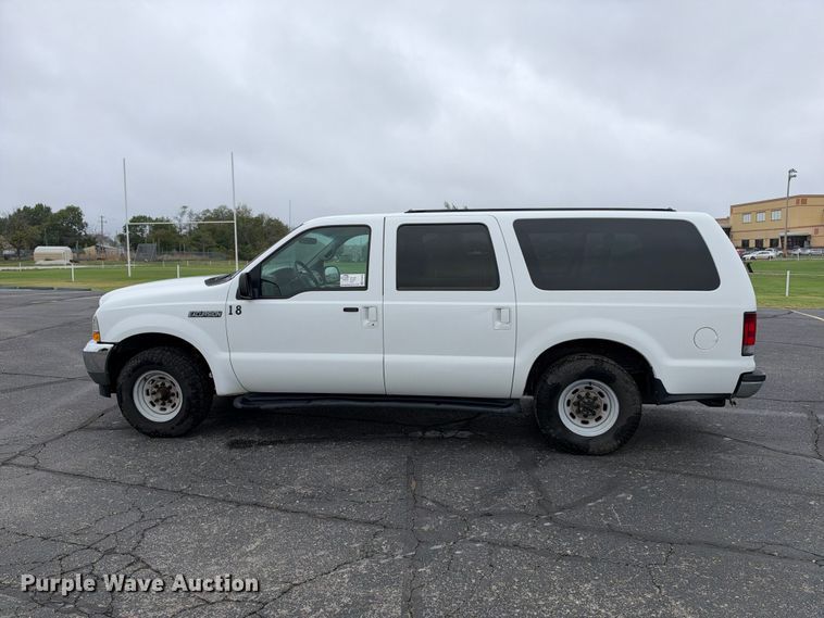 image for item EC4639 2002 Ford Excursion SUV