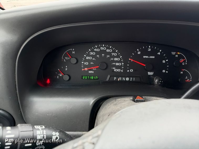 image for item EC4639 2002 Ford Excursion SUV