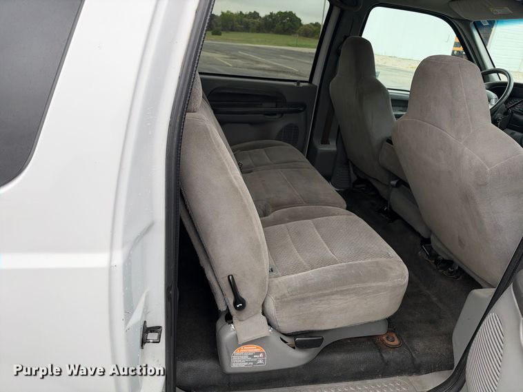 image for item EC4639 2002 Ford Excursion SUV