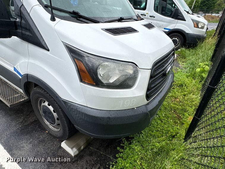 image for item EF1157 2018 Ford Transit 150 van