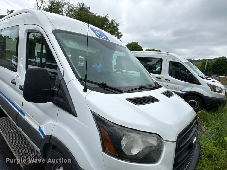 image for item EF1157 2018 Ford Transit 150 van