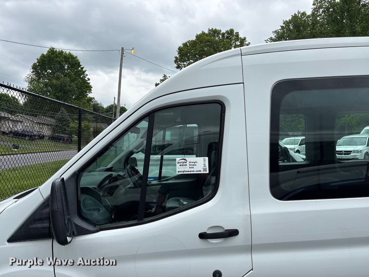 image for item EF1157 2018 Ford Transit 150 van