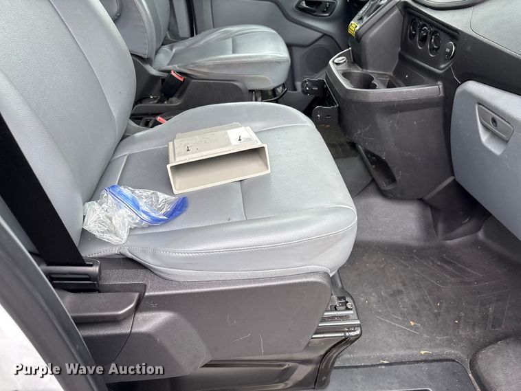 image for item EF1157 2018 Ford Transit 150 van