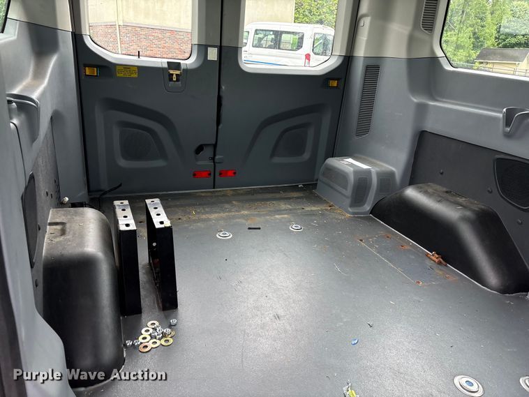 image for item EF1157 2018 Ford Transit 150 van