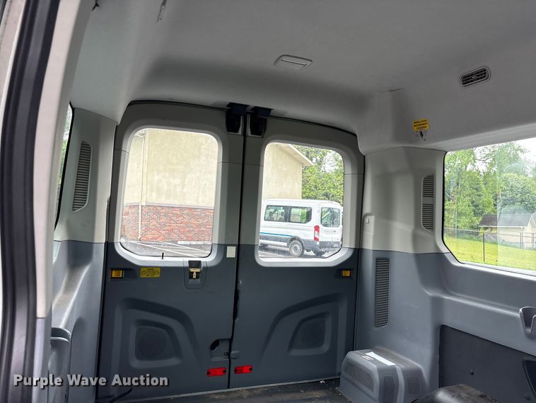 image for item EF1157 2018 Ford Transit 150 van