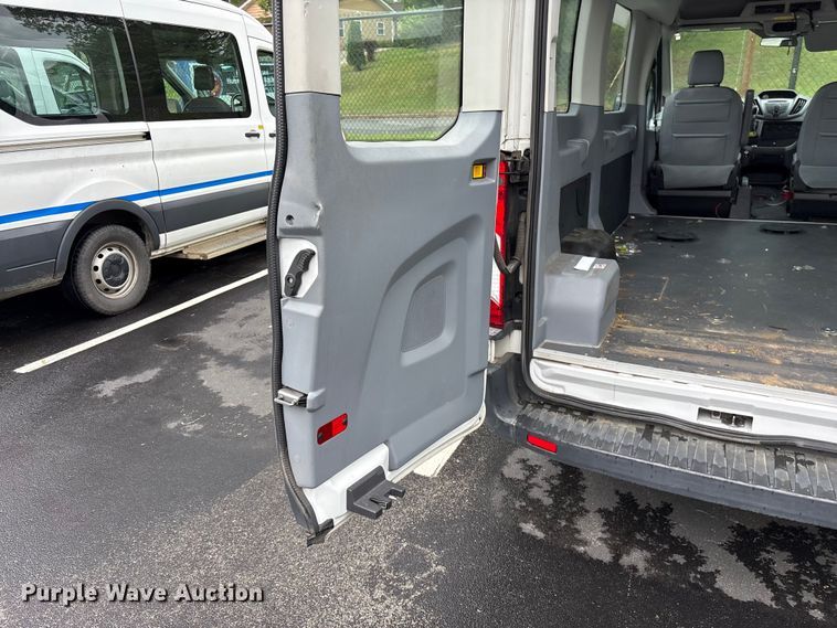 image for item EF1157 2018 Ford Transit 150 van