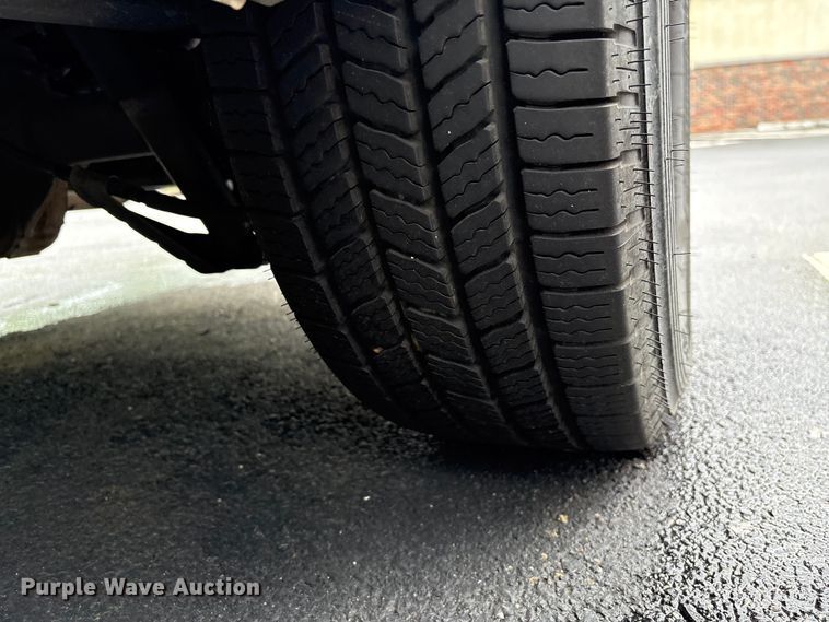 image for item EF1157 2018 Ford Transit 150 van