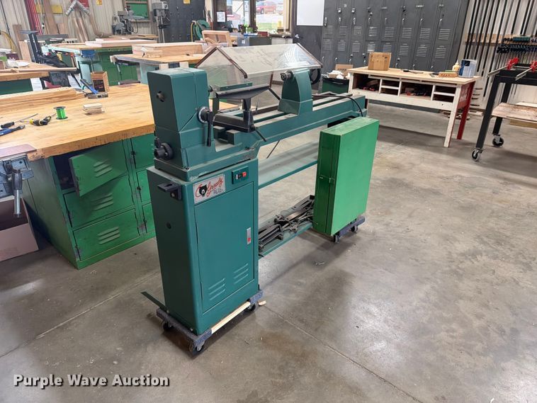 image for item EI7687 Grizzly G1495 wood lathe