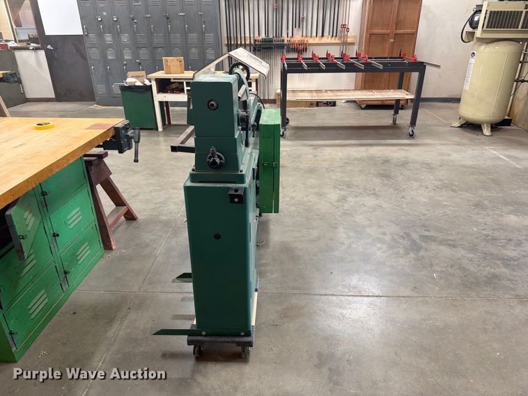 image for item EI7687 Grizzly G1495 wood lathe