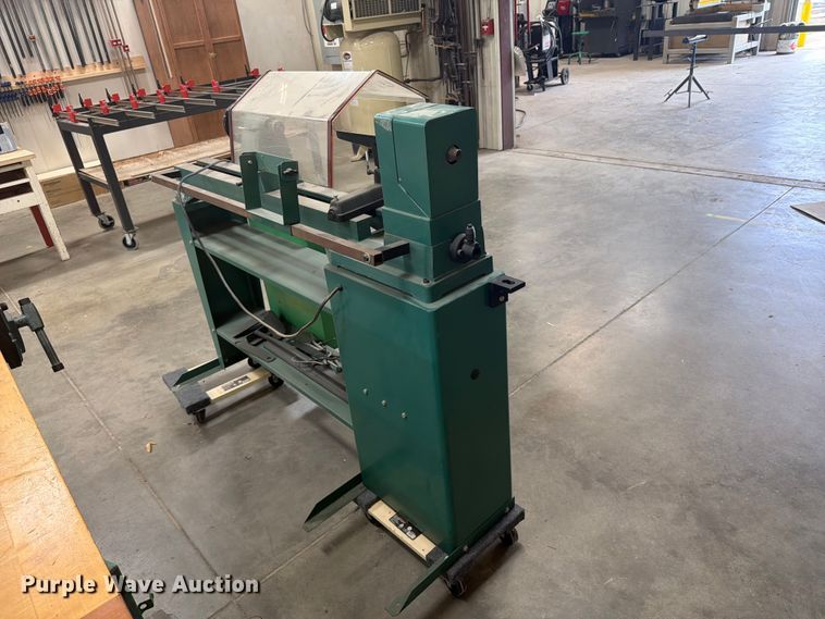 image for item EI7687 Grizzly G1495 wood lathe
