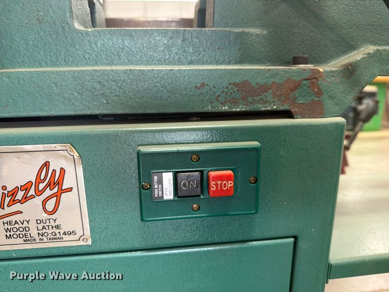image for item EI7687 Grizzly G1495 wood lathe