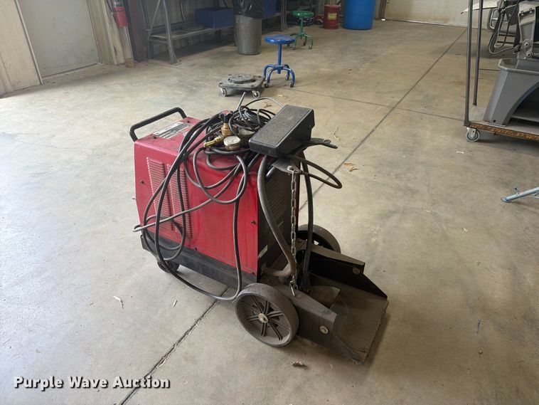 image for item EI7688 Lincoln Square Wave Tig 175 welder