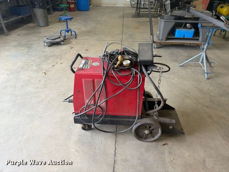 image for item EI7688 Lincoln Square Wave Tig 175 welder