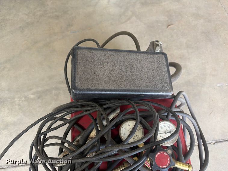 image for item EI7688 Lincoln Square Wave Tig 175 welder