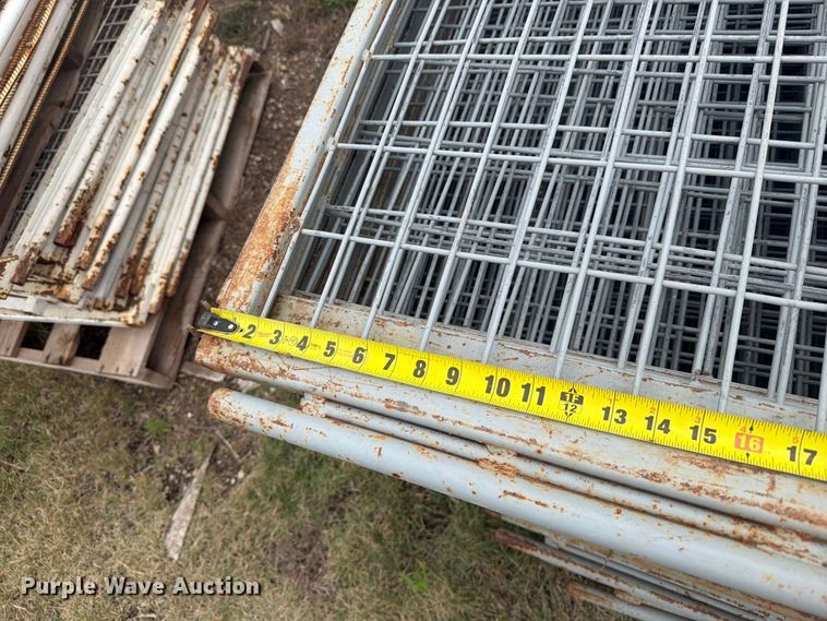 image for item EI7689 Livestock panels