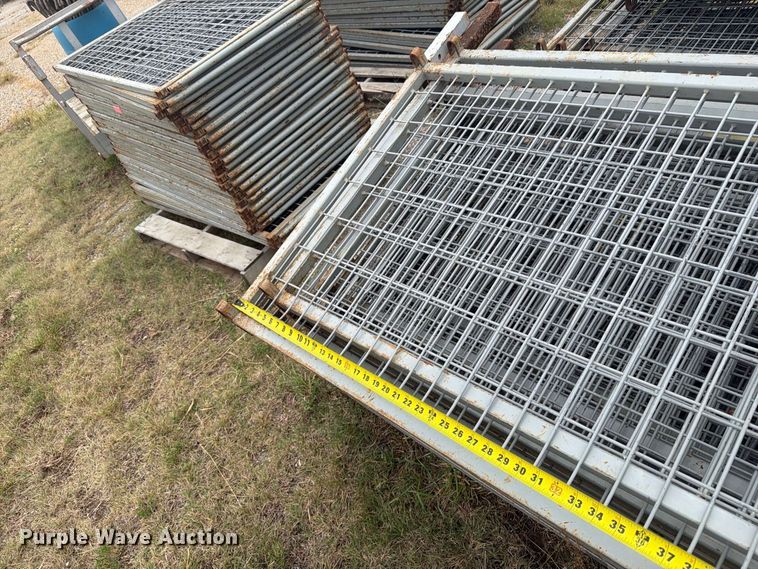 image for item EI7689 Livestock panels