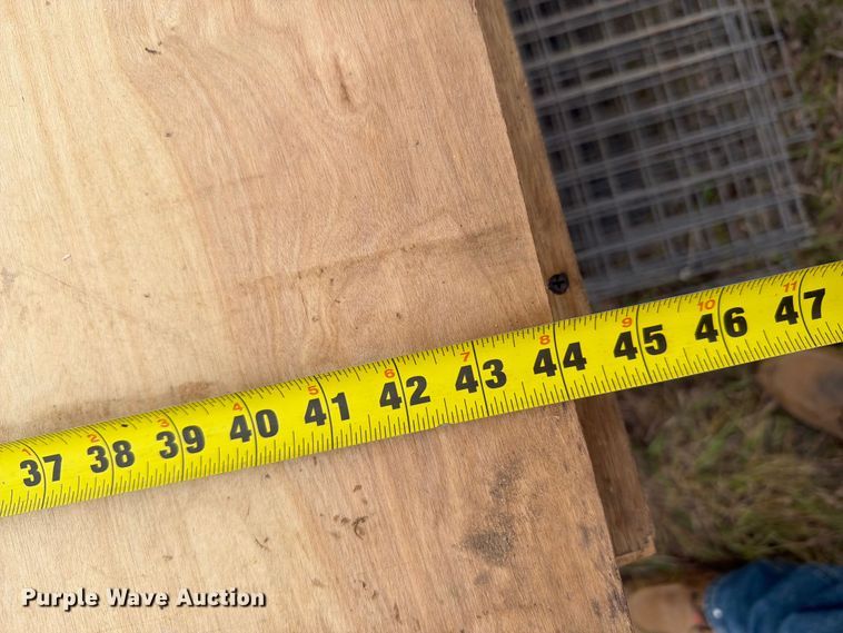 image for item EI7692 Poultry cages