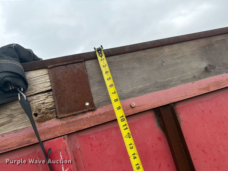 image for item EI7694 1974 Ford F700 grain truck