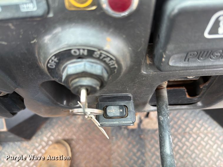 image for item EI7695 2008 Kawasaki Mule 3010 utility vehicle