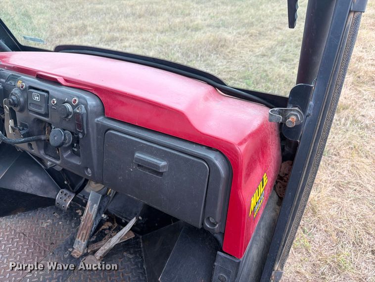 image for item EI7695 2008 Kawasaki Mule 3010 utility vehicle