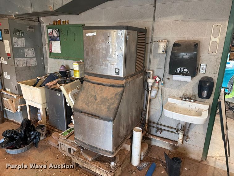 Manitowot ice maker