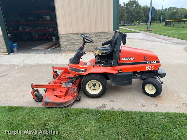 image for item EI7702 Kubota F2560 lawn mower