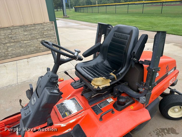 image for item EI7702 Kubota F2560 lawn mower