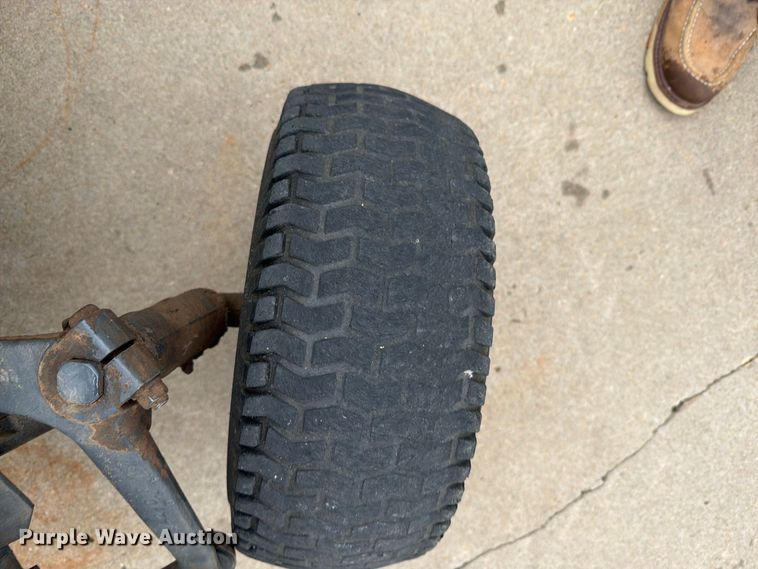 image for item EI7702 Kubota F2560 lawn mower