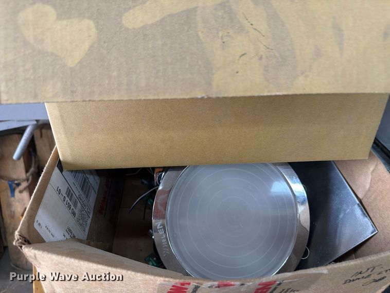 image for item EI7740 Whelen lights