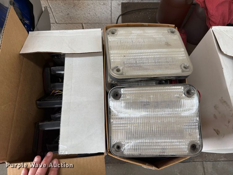 image for item EI7740 Whelen lights