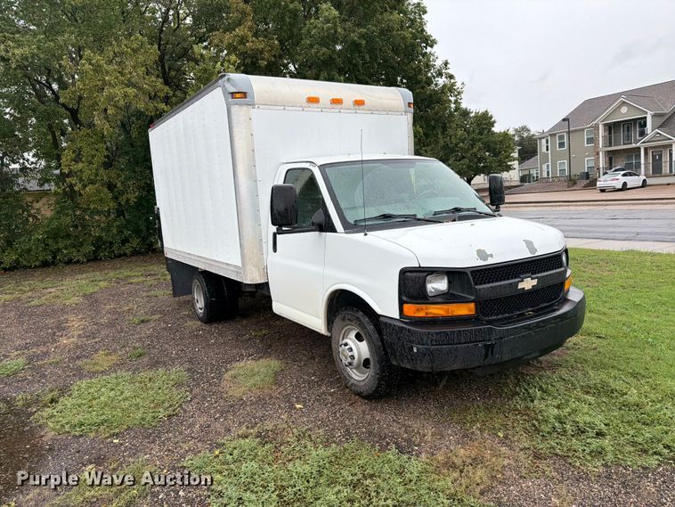 image for item EI7765 2012 Chevrolet Express 3500 box truck