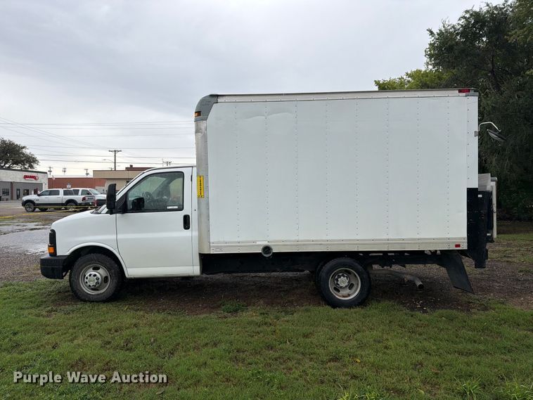 image for item EI7765 2012 Chevrolet Express 3500 box truck
