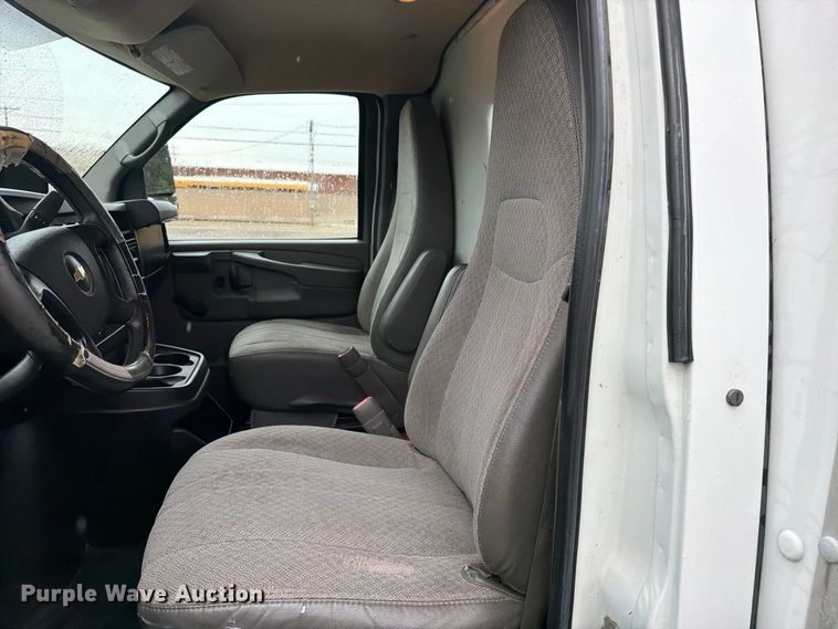 image for item EI7765 2012 Chevrolet Express 3500 box truck