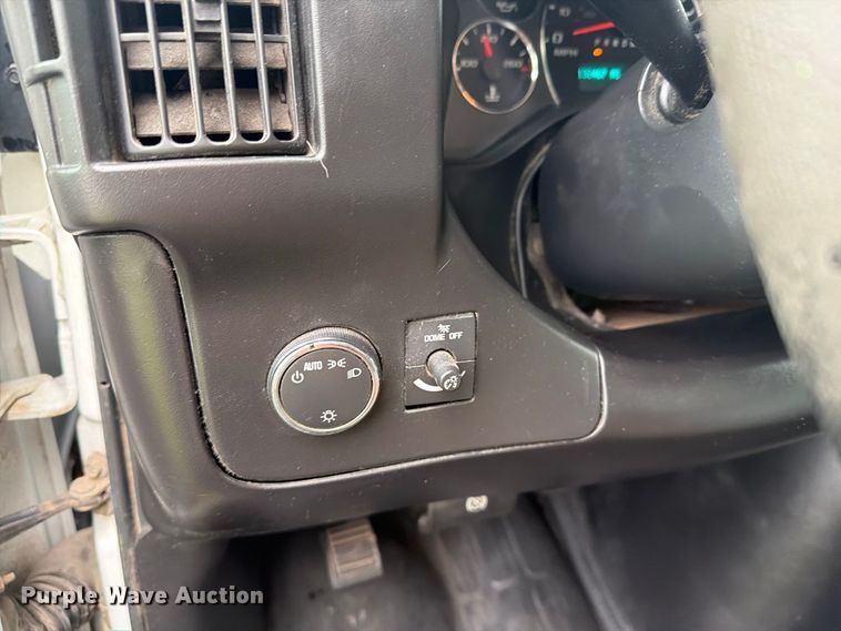 image for item EI7765 2012 Chevrolet Express 3500 box truck