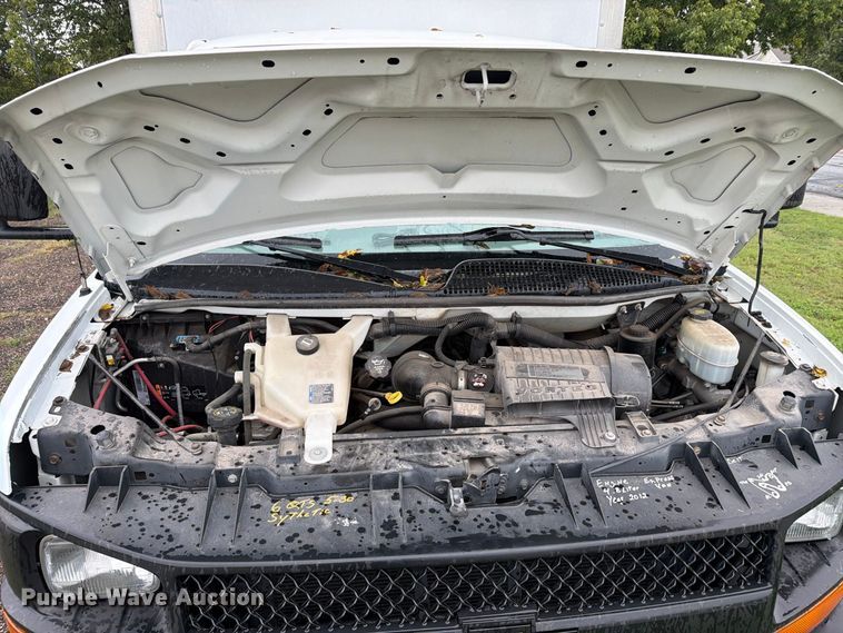 image for item EI7765 2012 Chevrolet Express 3500 box truck