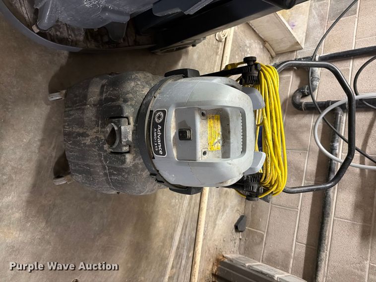 image for item EL0988 Janitorial equipment