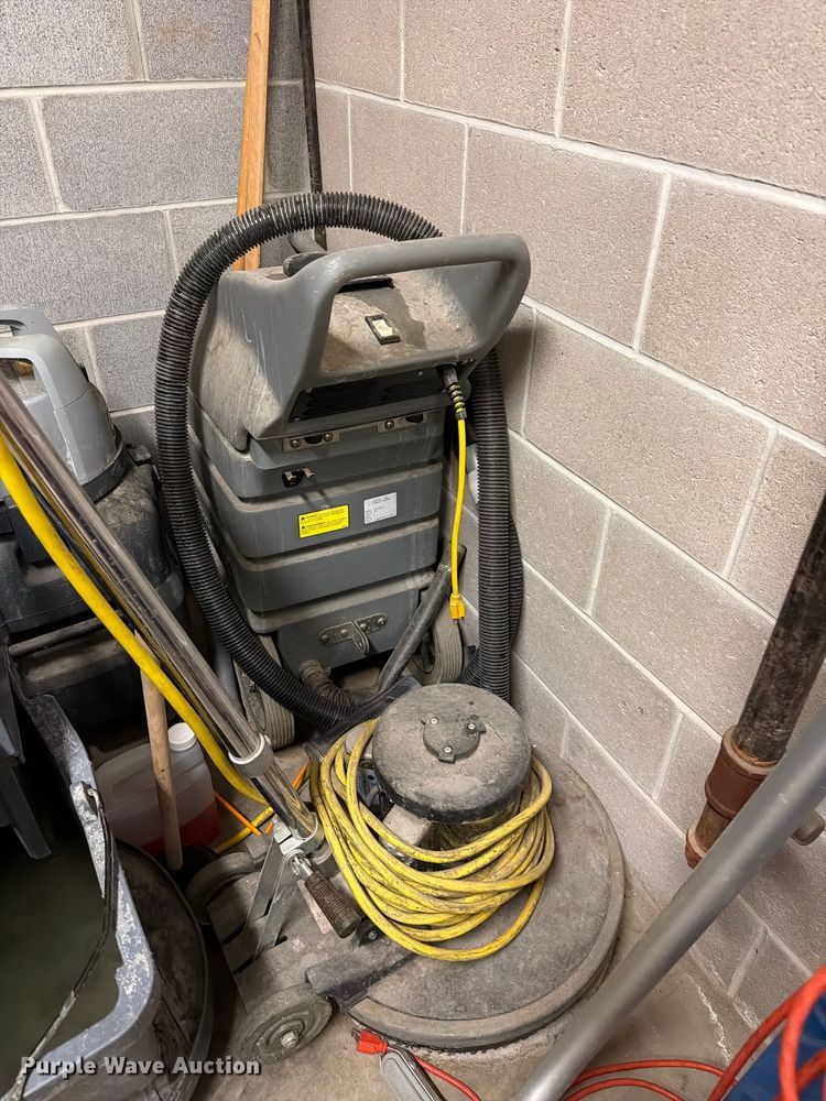 image for item EL0988 Janitorial equipment